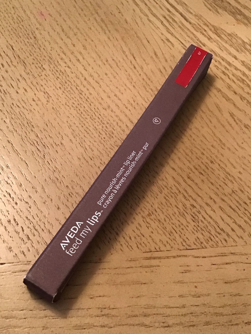 AVEDA feed my lips pure nourish mint lip liner 07 pome-granate